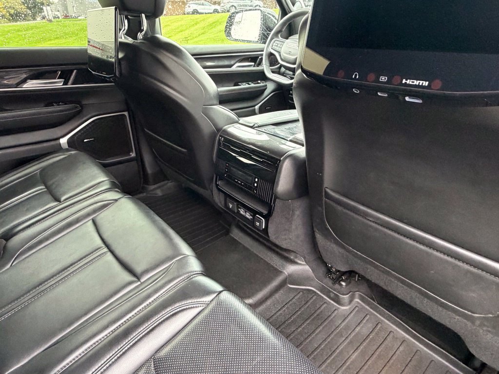 Used 2022 Jeep Wagoneer Series I w/ Convenience Group I AWD/4WD image 44