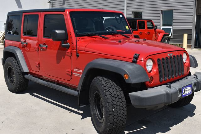 Used 2012 Jeep Wrangler Unlimited Sport AWD/4WD image 3