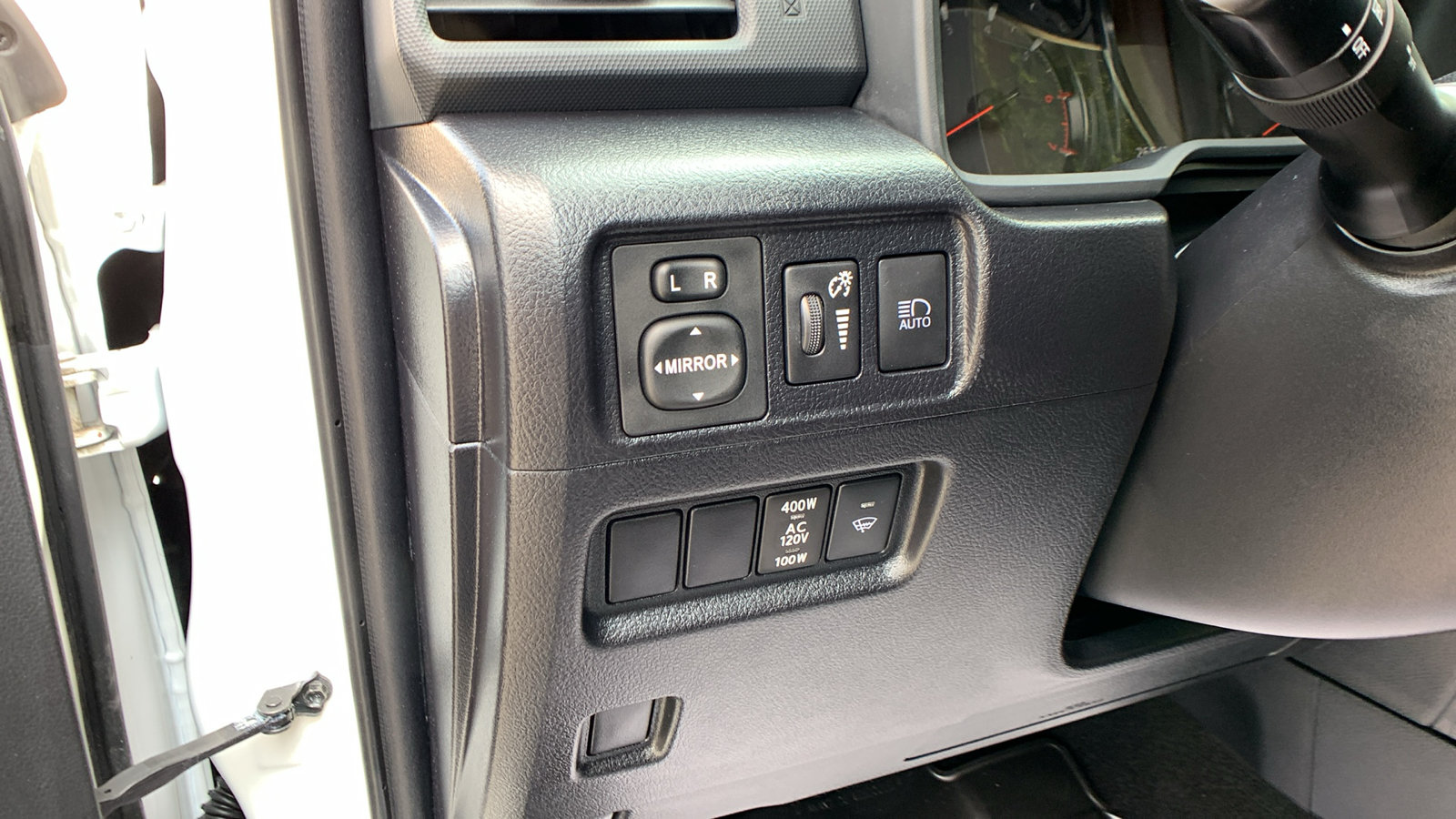 Used 2023 Toyota 4Runner 40th Anniversary SE AWD/4WD image 15
