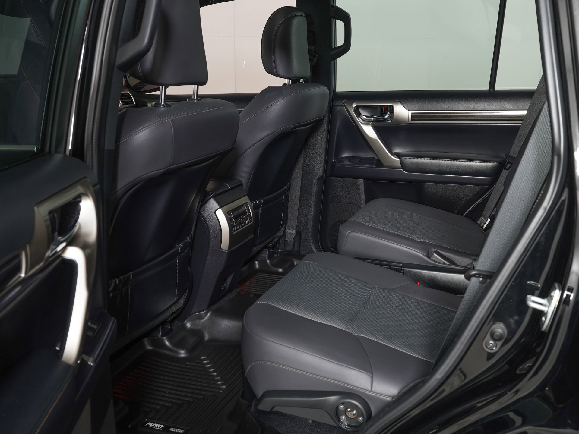 Used 2020 Lexus GX 460 Premium image 13