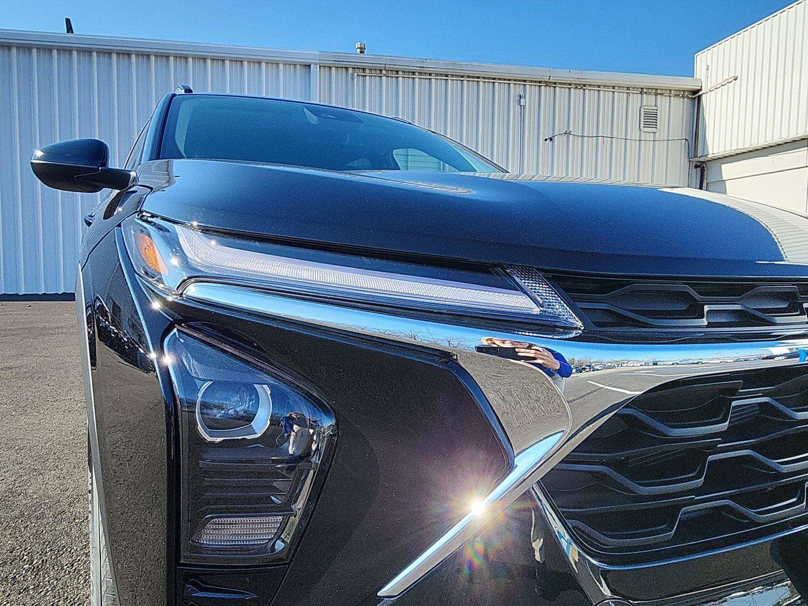 New 2026 Chevrolet Trax LT w/ LPO, Blackout Package image 12