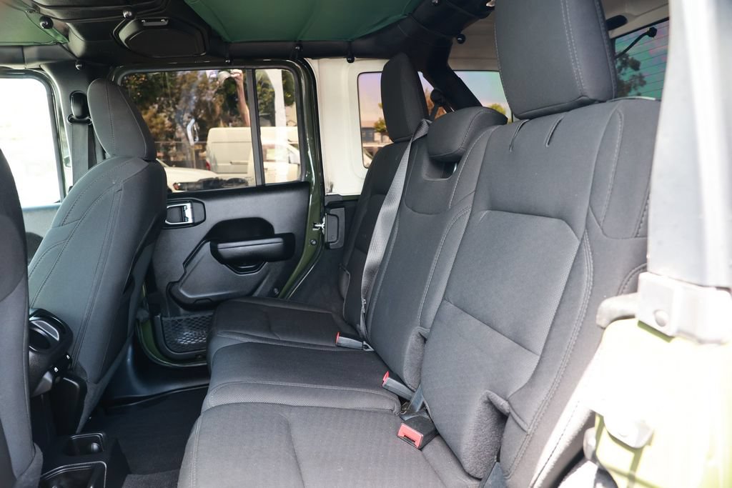 Used 2023 Jeep Wrangler Unlimited Sport AWD/4WD image 32