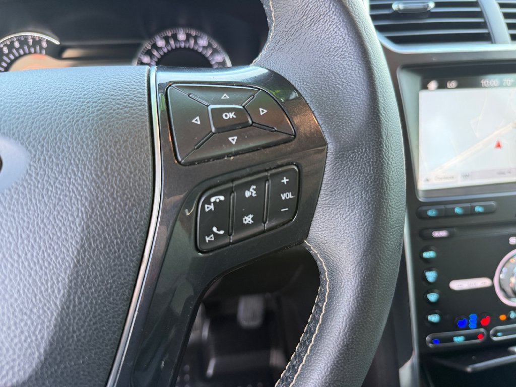 Used 2019 Ford Explorer Platinum AWD/4WD image 23