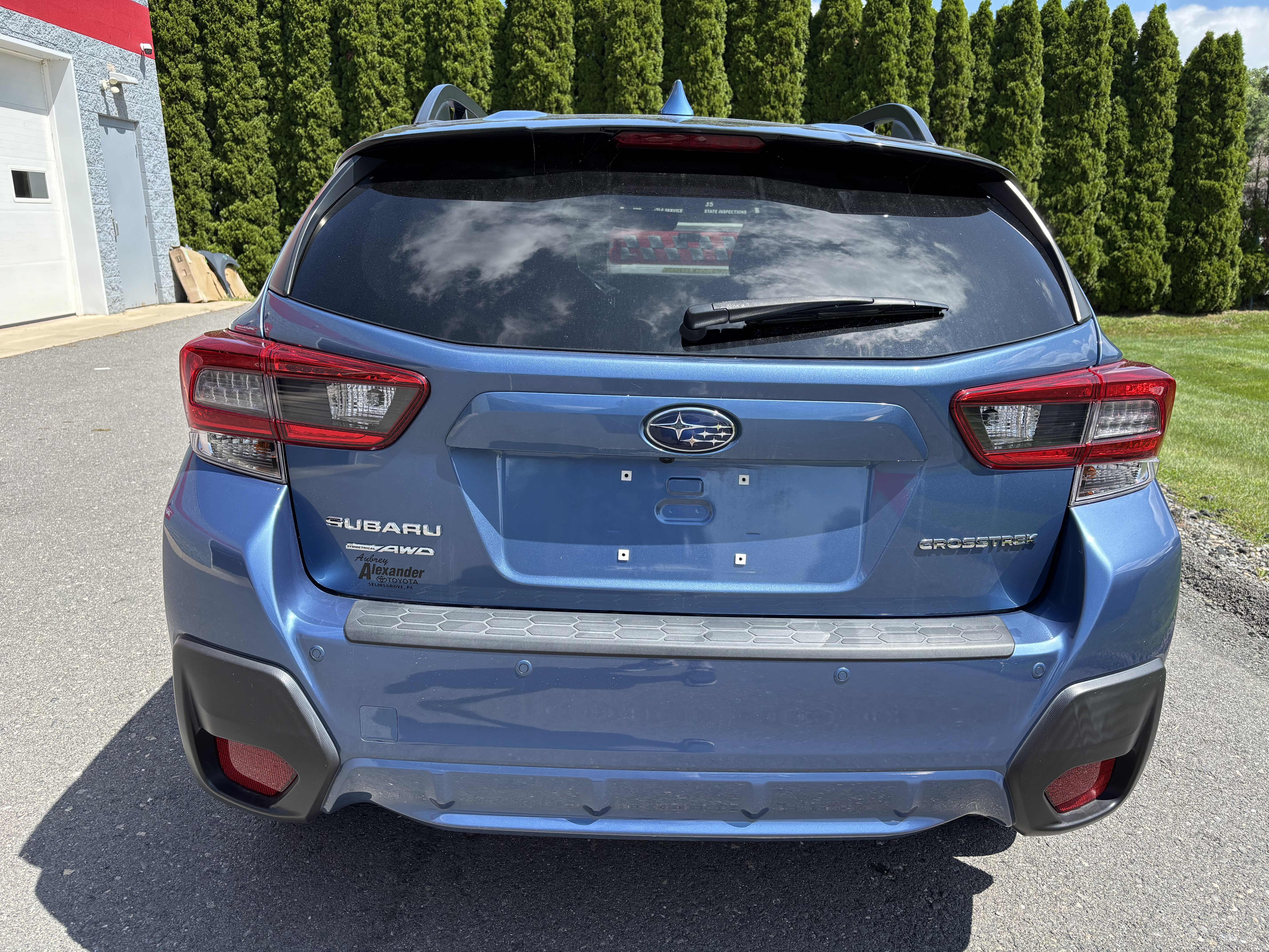 Used 2023 Subaru Crosstrek 2.5i Limited w/ Moonroof Package AWD/4WD image 4