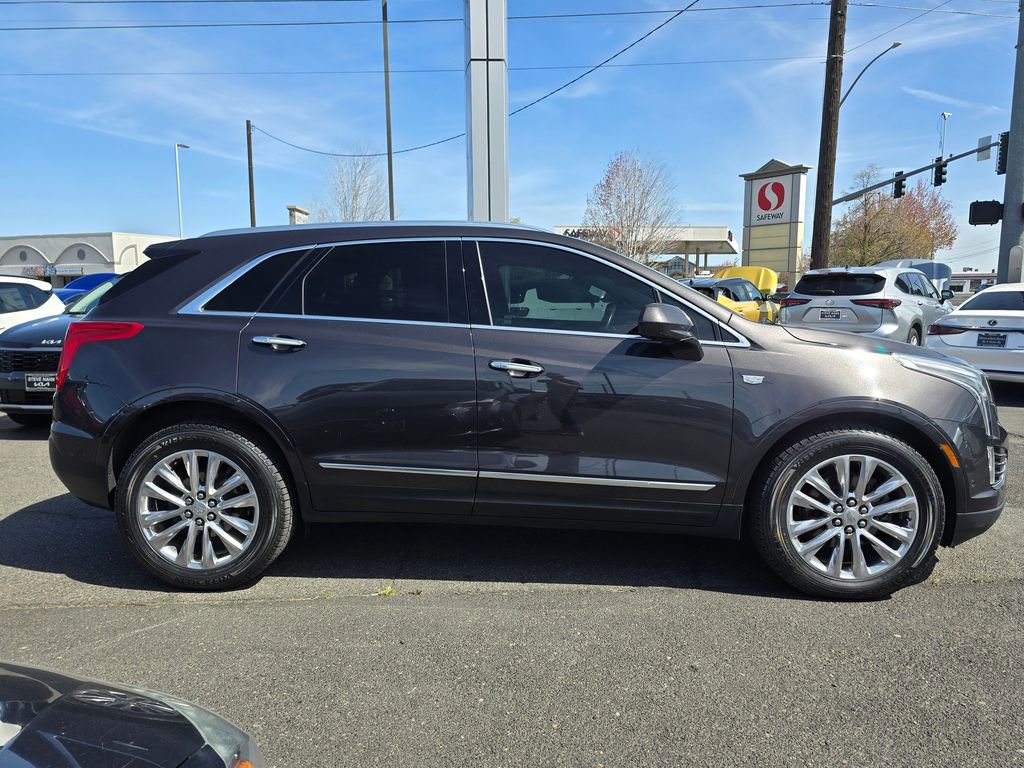 Used 2018 Cadillac XT5 Platinum w/ Driver Assist Package image 6