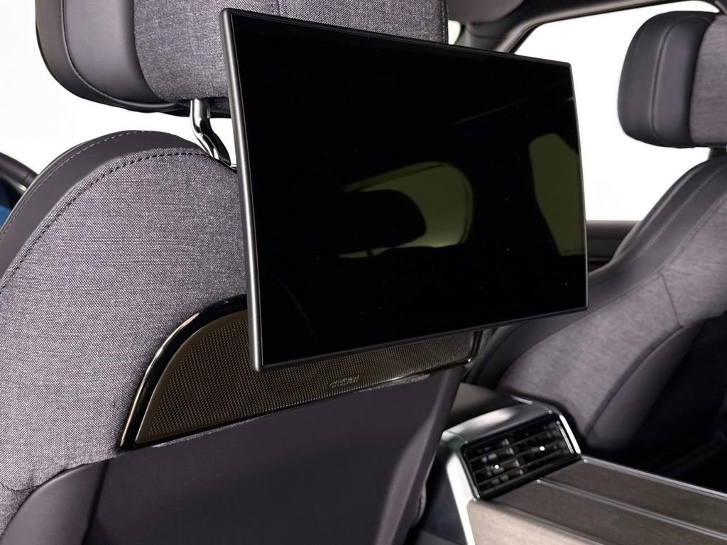 New 2026 Land Rover Range Rover SV image 24