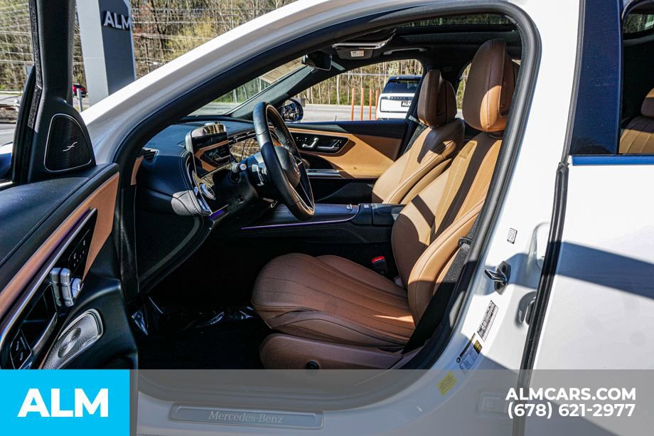 Used 2024 Mercedes-Benz E 450 4MATIC Sedan w/ MBUS Superscreen Package image 18