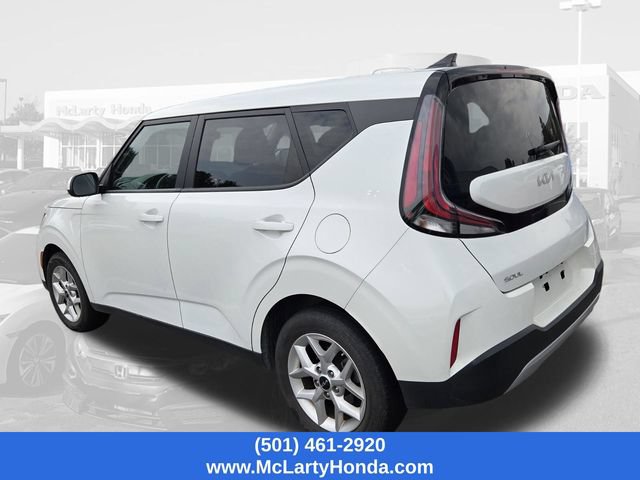 Used 2024 Kia Soul LX w/ Option Group 015 FWD image 3
