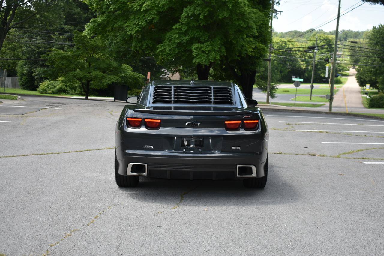 Used 2012 Chevrolet Camaro SS RWD image 6