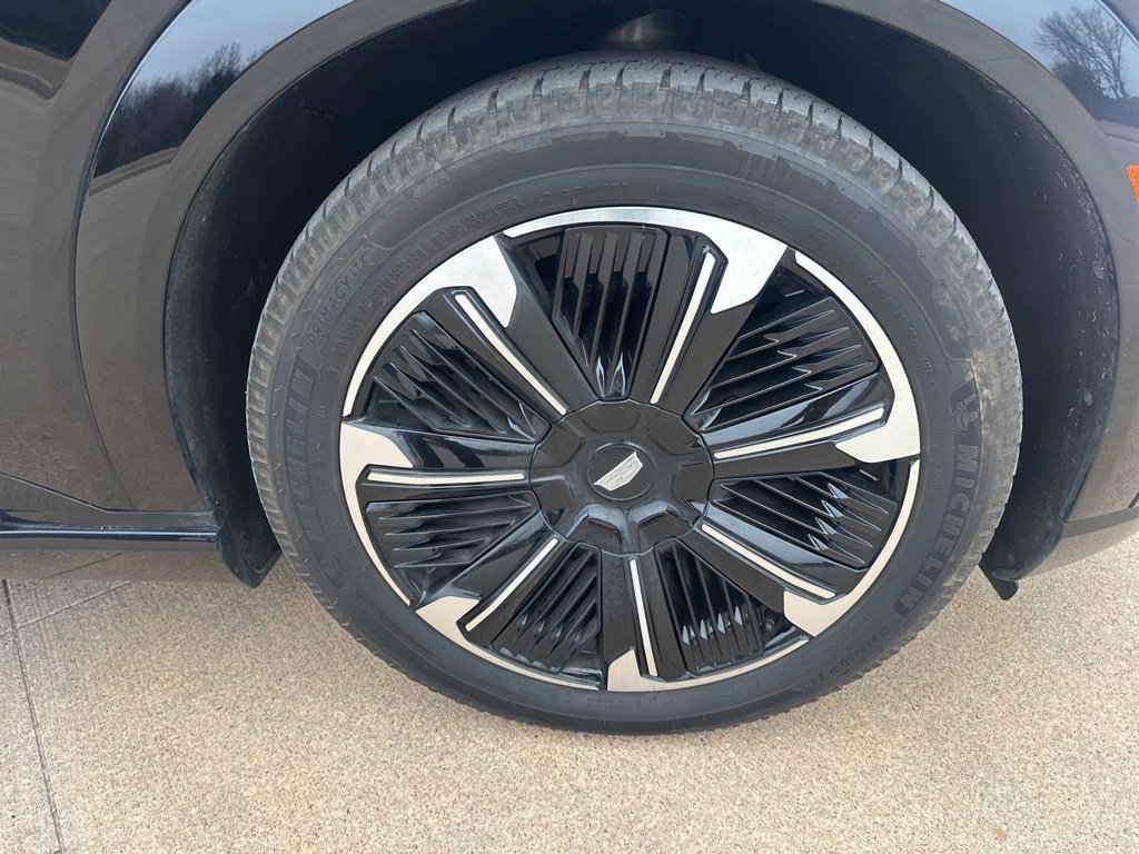 Used 2025 Cadillac Escalade IQ Sport 2 image 12