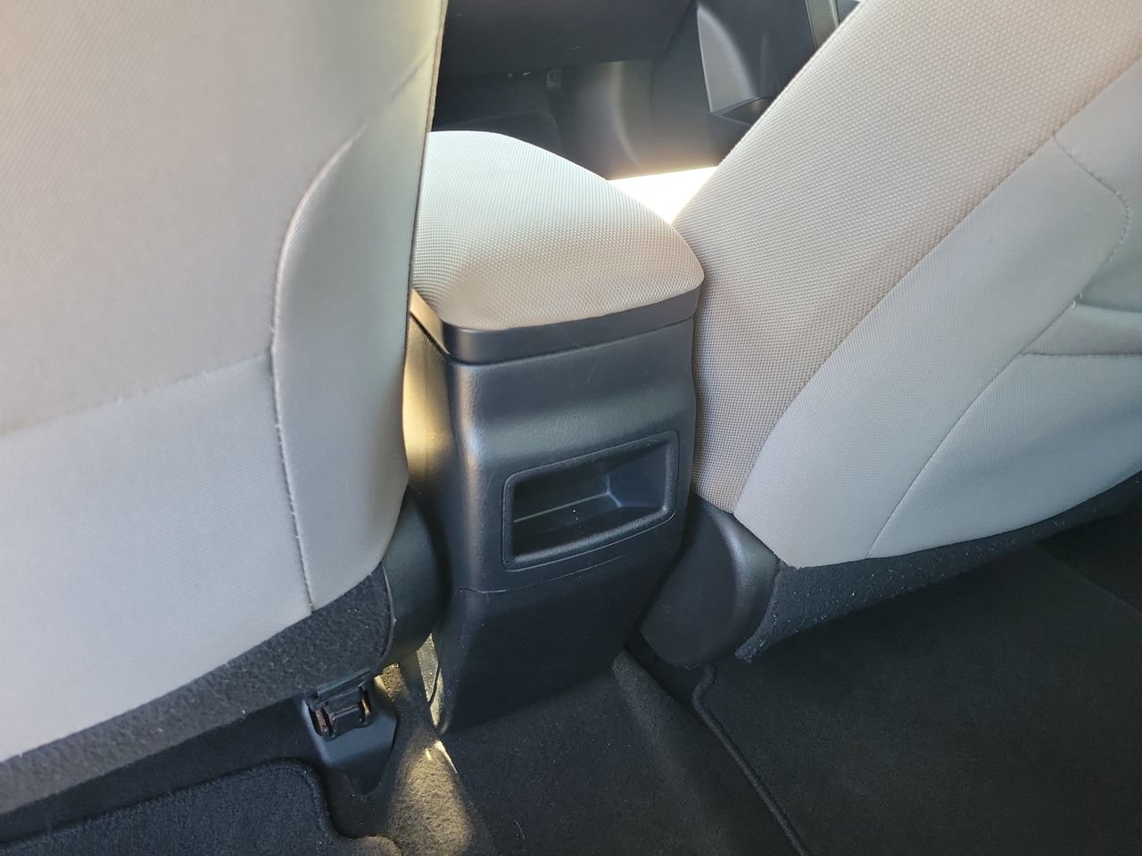 Used 2019 Toyota Corolla LE FWD image 11