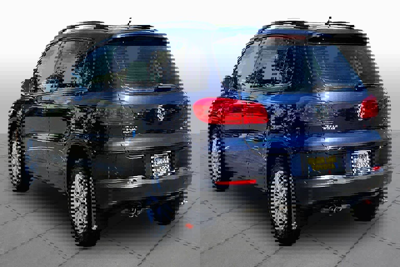 Used 2016 Volkswagen Tiguan S image 11