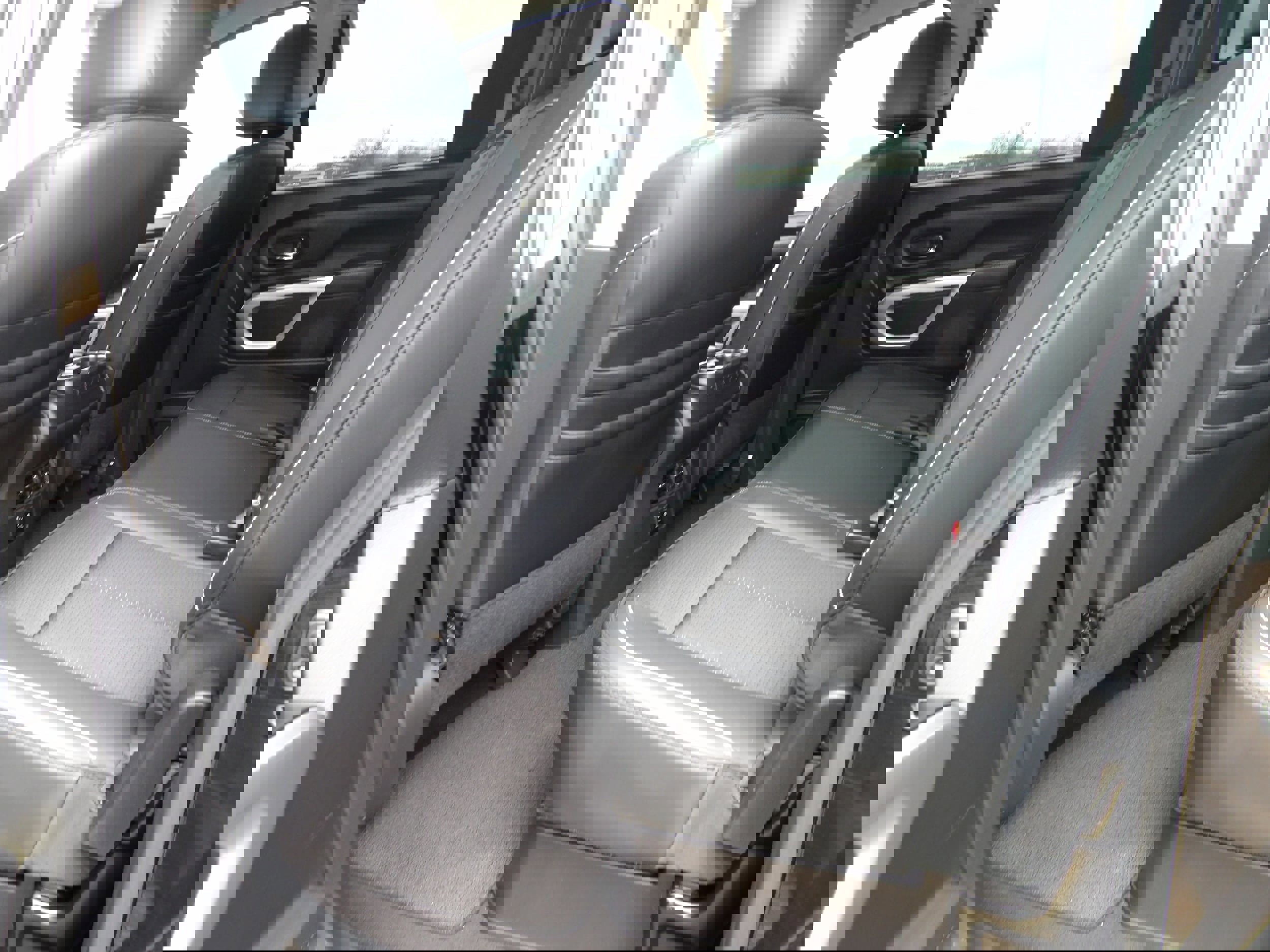 Used 2017 Nissan Titan PRO-4X image 13