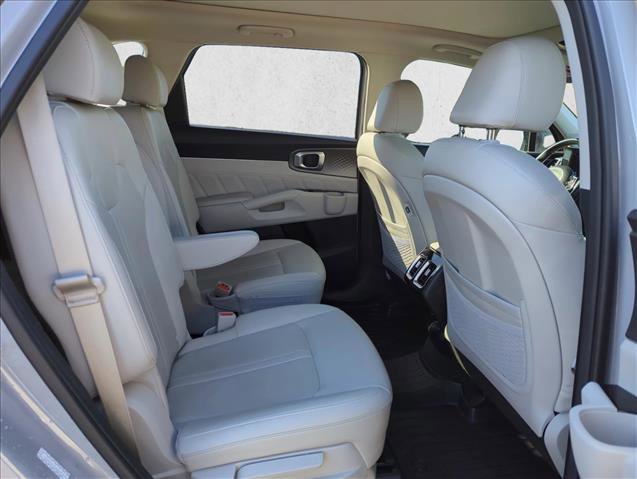 Used 2022 Kia Sorento SX image 18
