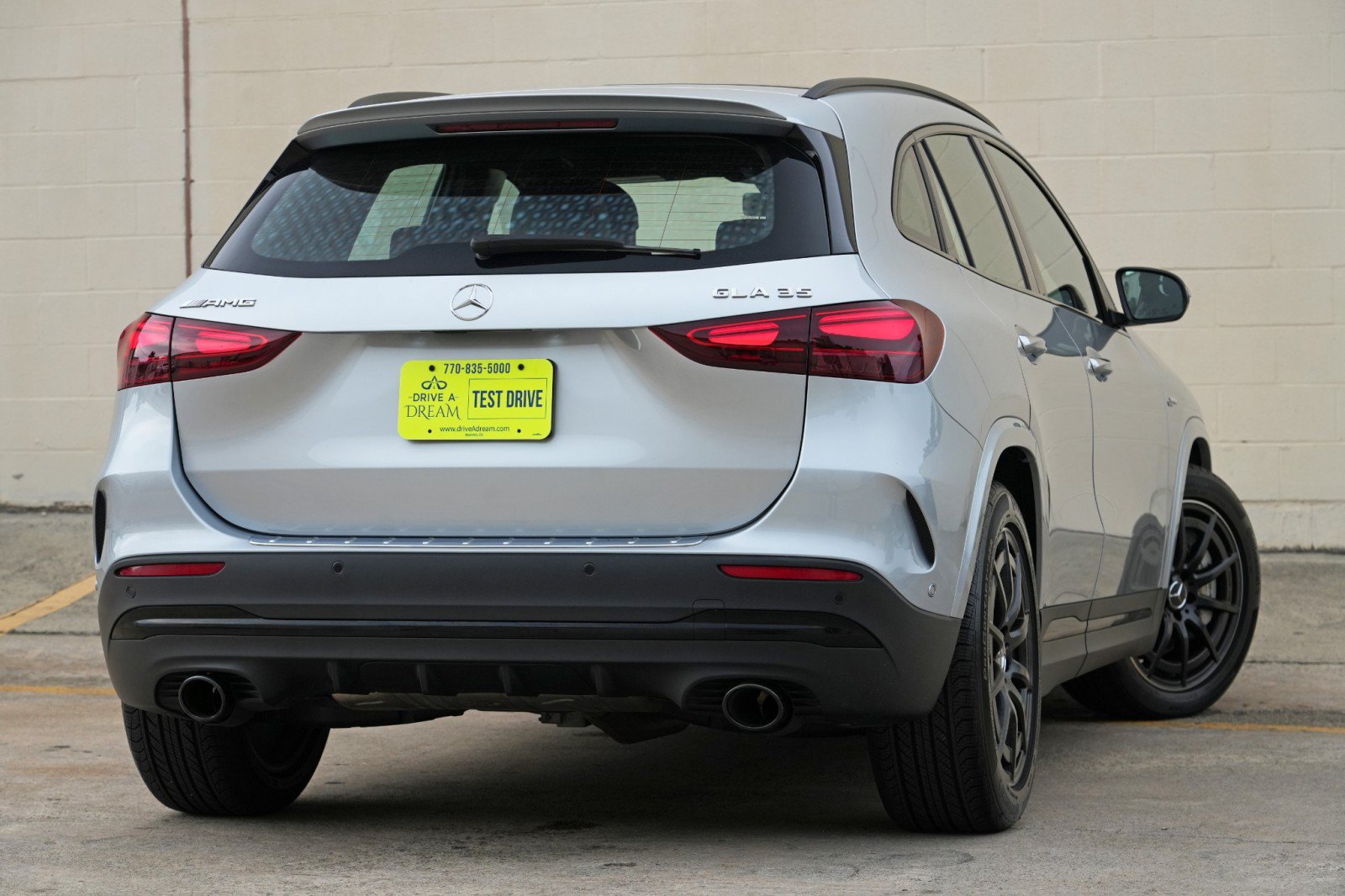 Used 2025 Mercedes-Benz GLA 35 AMG 4MATIC w/ Exclusive Trim Package image 5