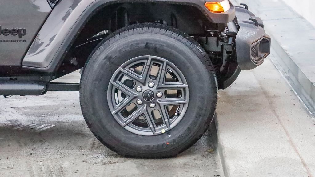 New 2026 Jeep Gladiator Sport image 11