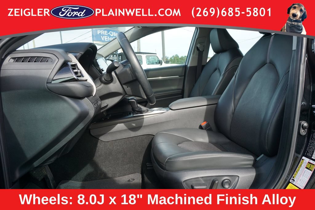 Used 2022 Toyota Camry XLE w/ Navigation Upgrade Package FWD image 16