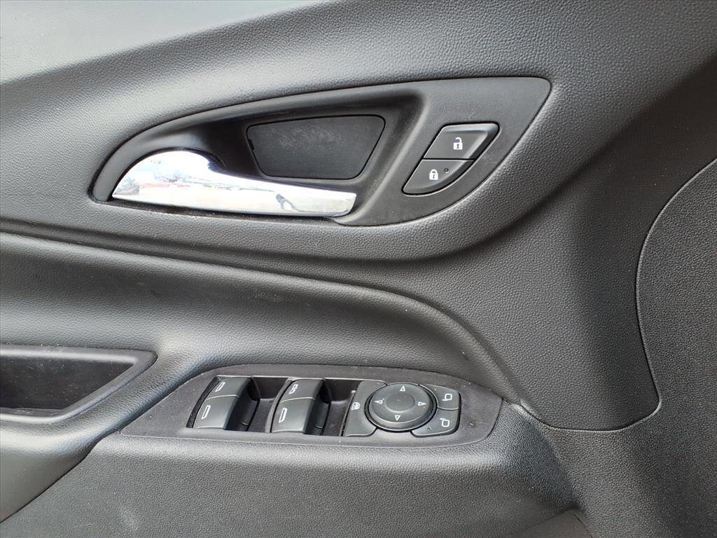 Used 2019 Chevrolet Equinox LT image 27