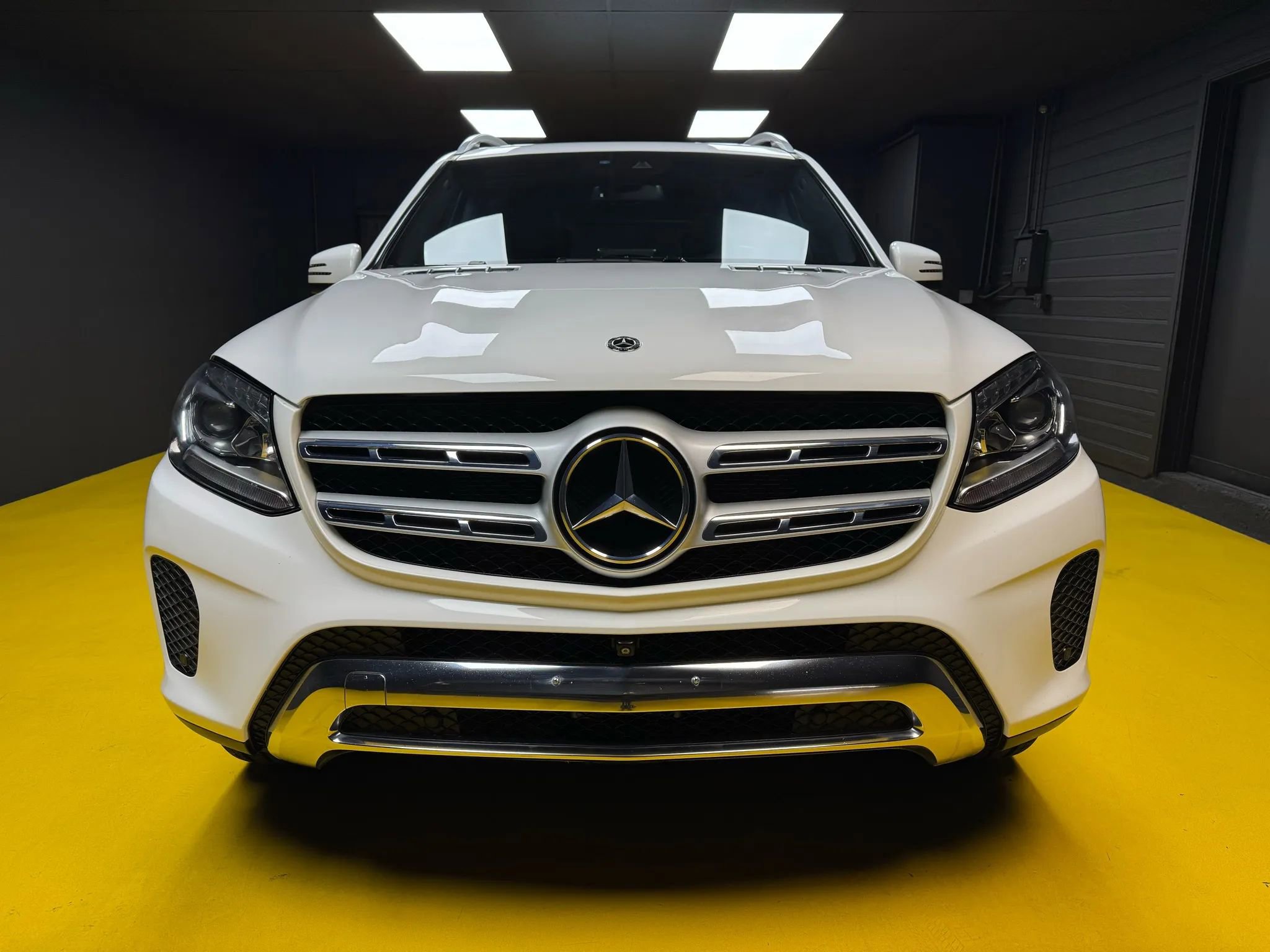 Used 2018 Mercedes-Benz GLS 450 4MATIC w/ Premium Package image 2