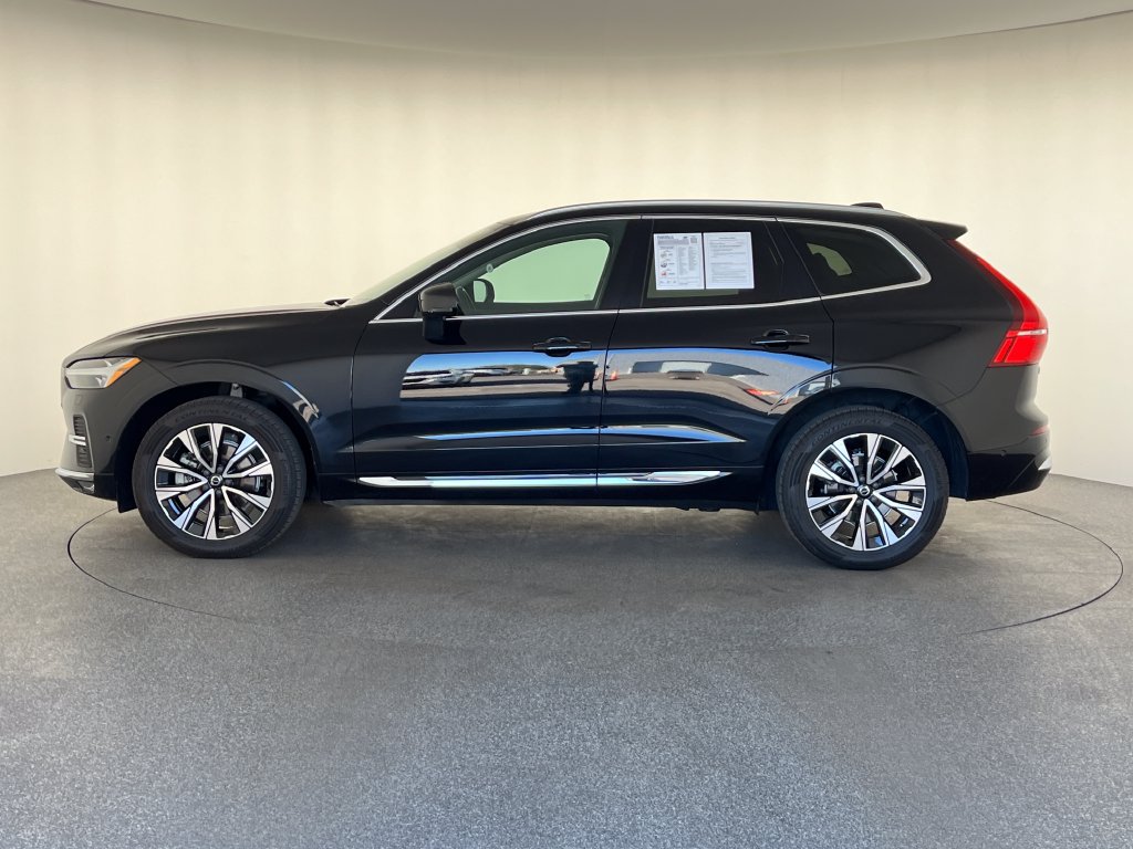 Used 2023 Volvo XC60 B5 Plus AWD/4WD image 9