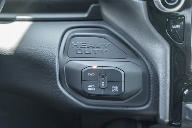 New 2026 RAM 3500 Big Horn AWD/4WD image 35