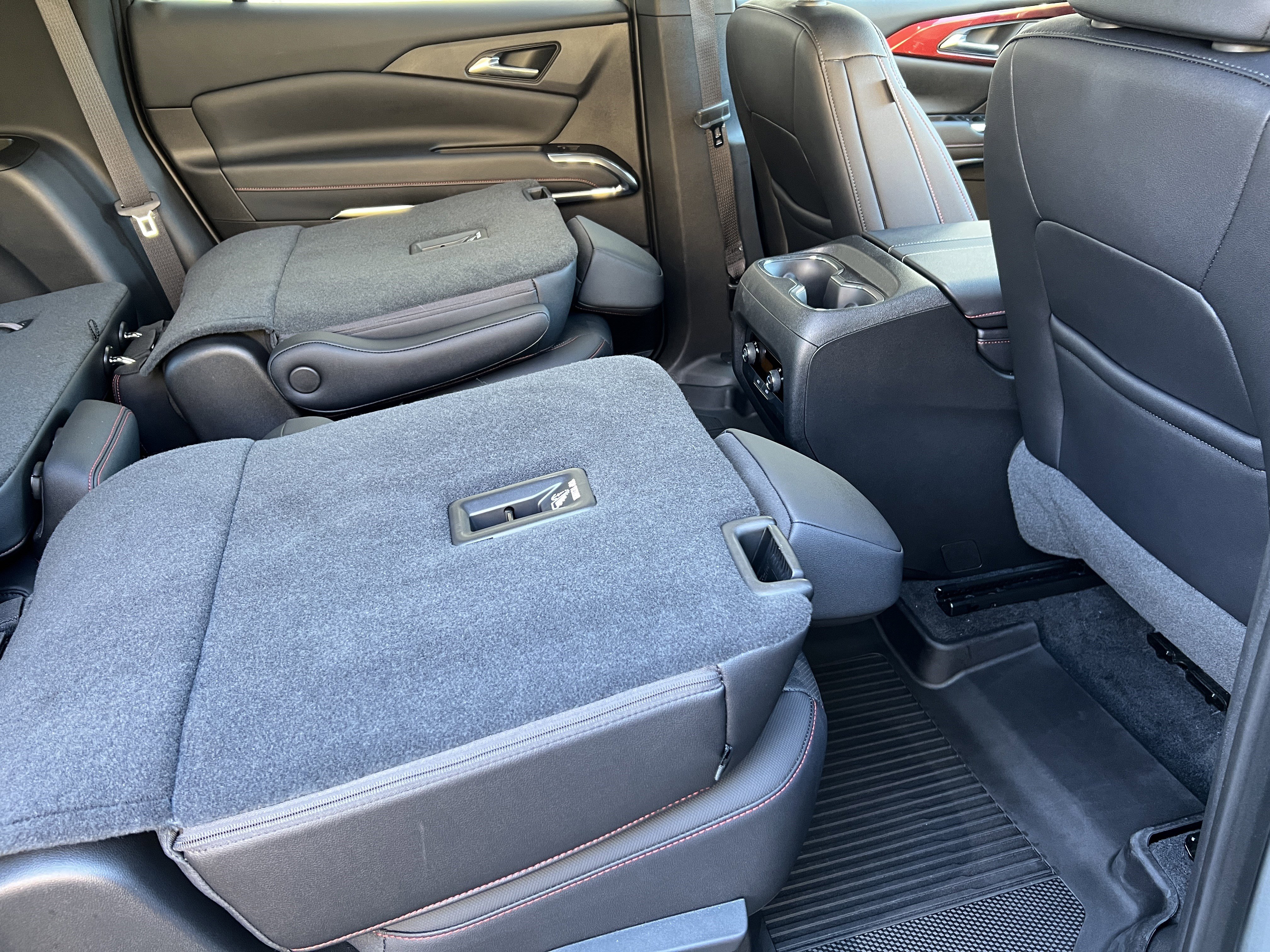 Used 2025 Chevrolet Traverse Z71 w/ Enhanced Driving Package image 26