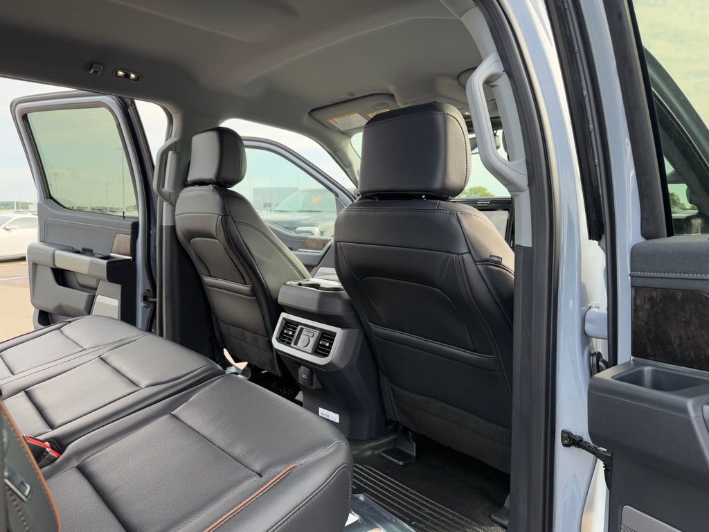New 2026 Ford F250 Lariat w/ Black Appearance Package image 20