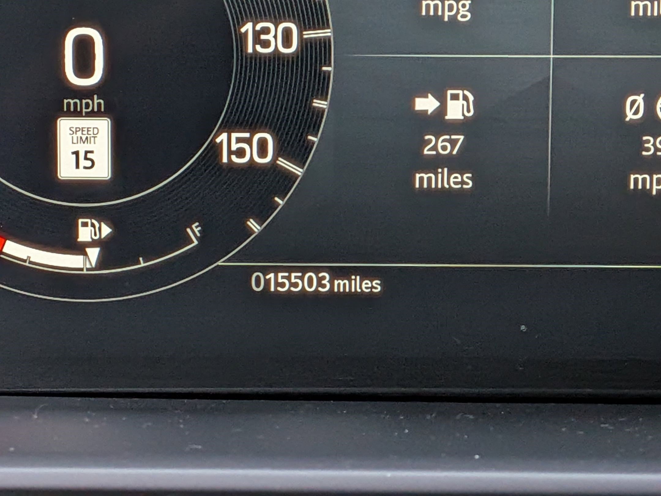 Used 2024 Land Rover Discovery S image 18