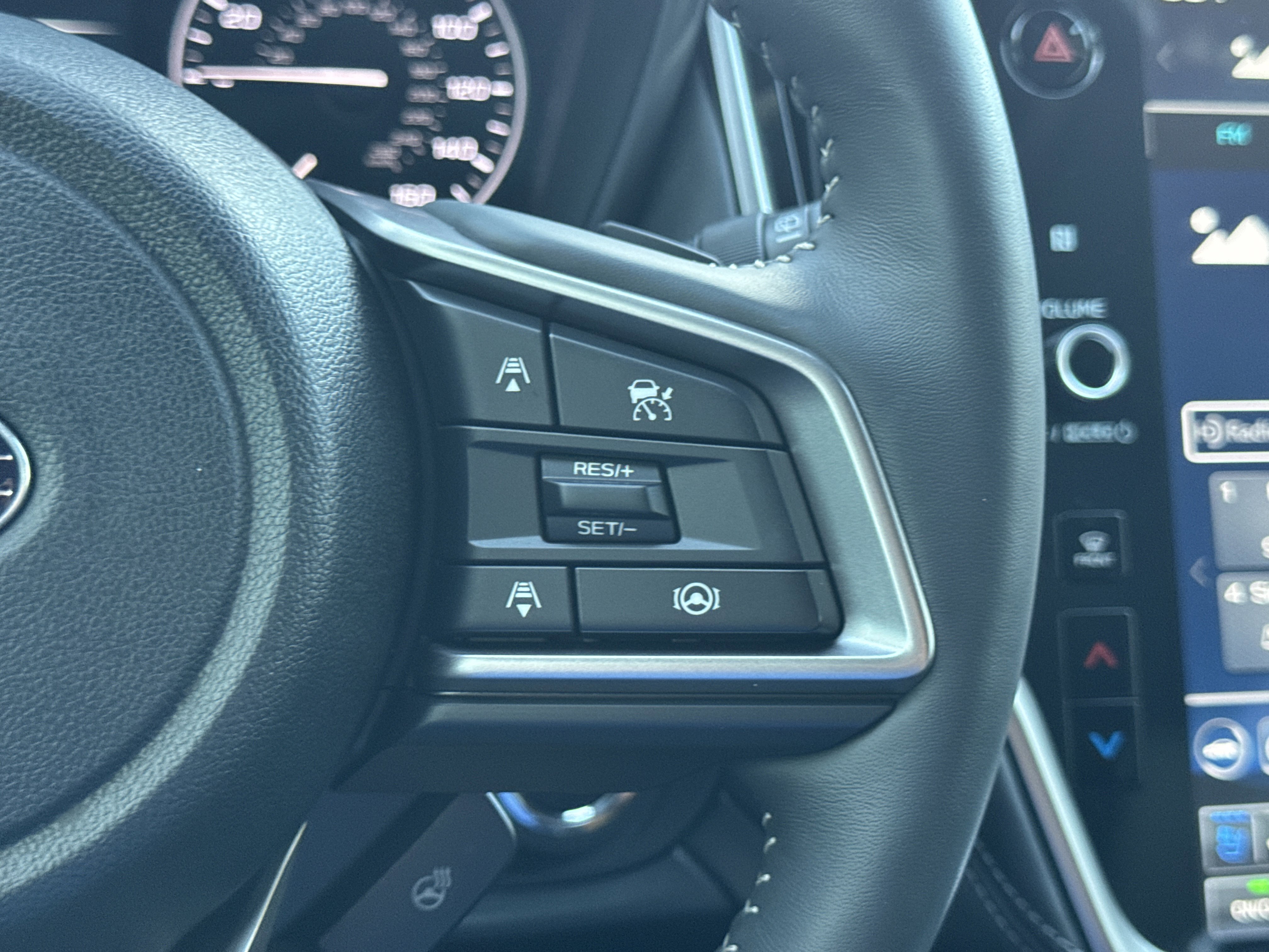 Used 2025 Subaru Outback Touring XT image 15