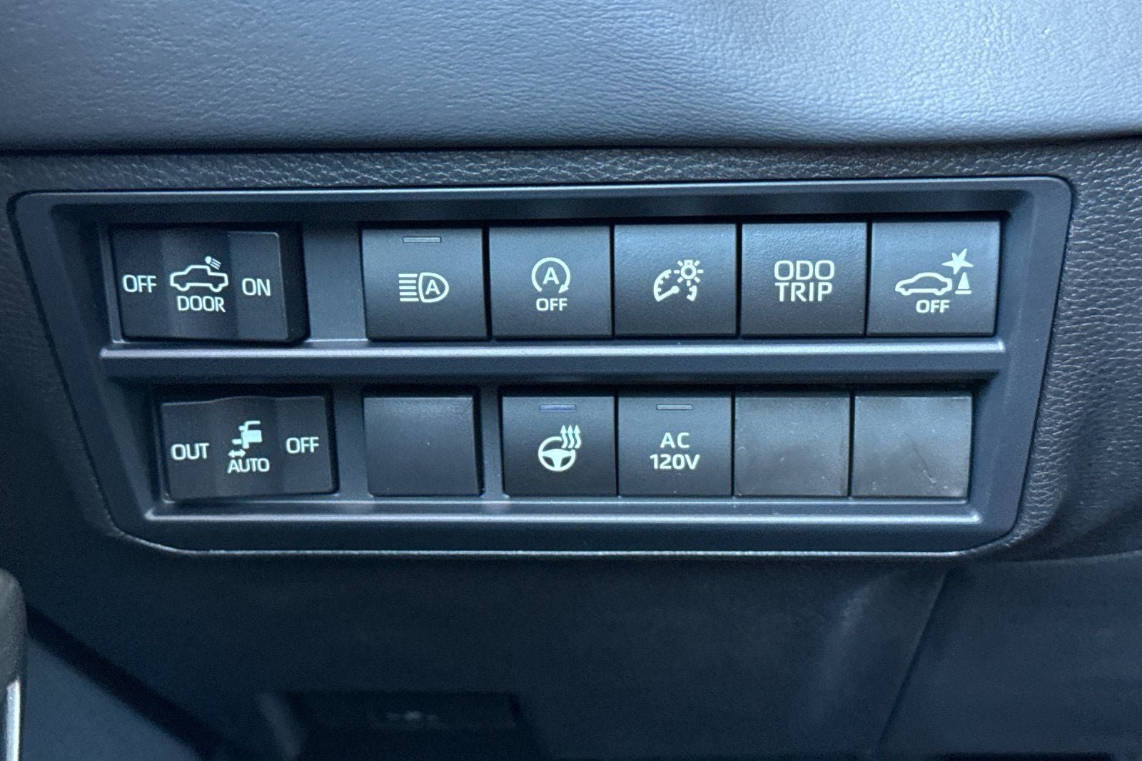New 2026 Toyota Tundra Platinum AWD/4WD image 30