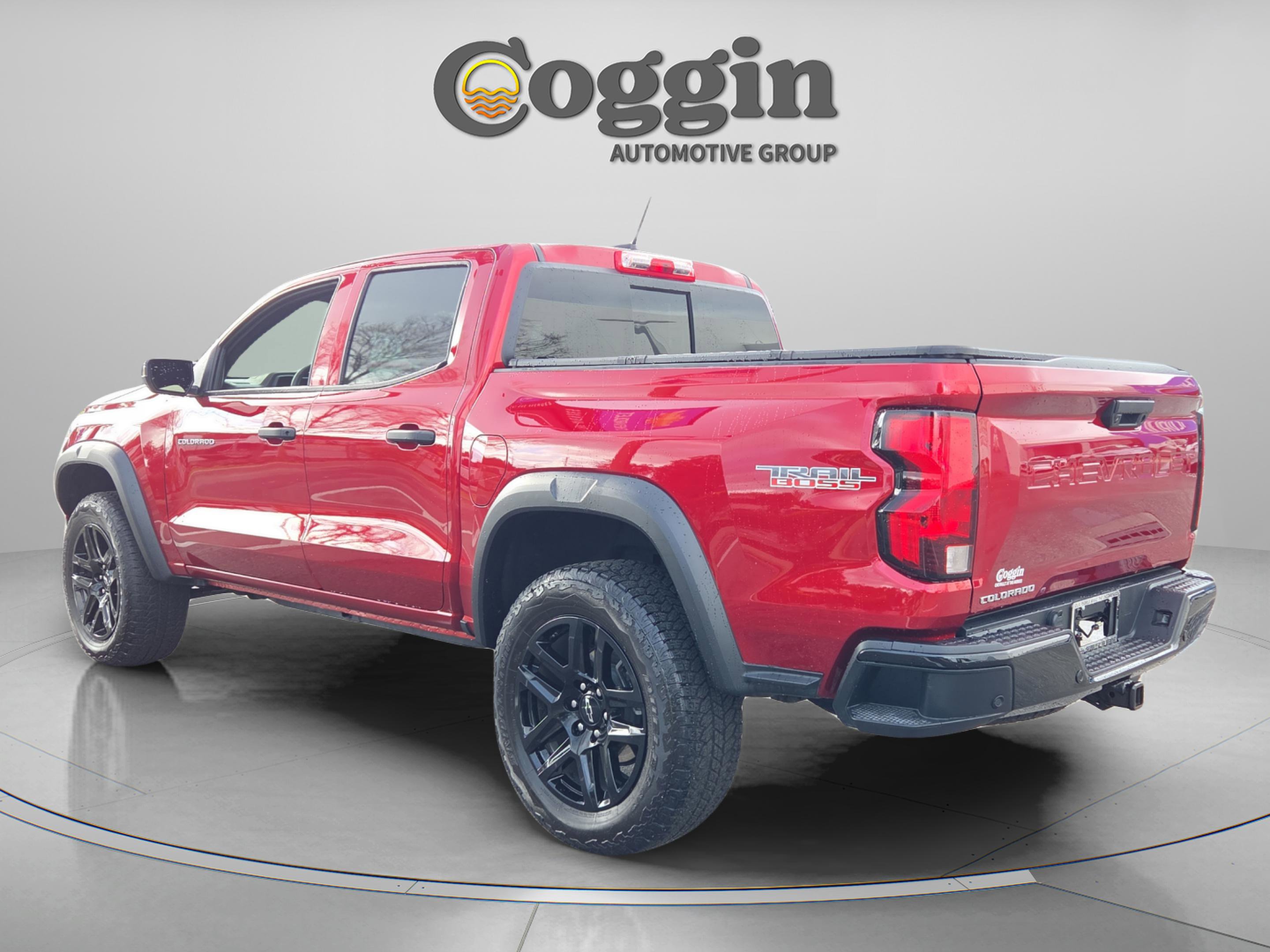 Used 2025 Chevrolet Colorado Trail Boss image 4