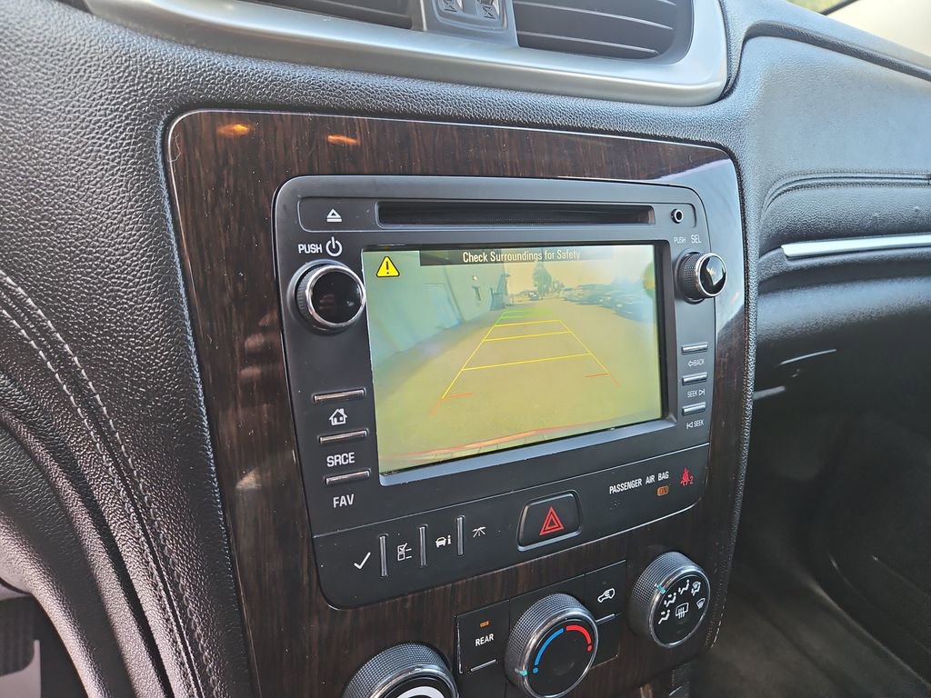Used 2017 Chevrolet Traverse LT w/ Style and Technology Package FWD image 20