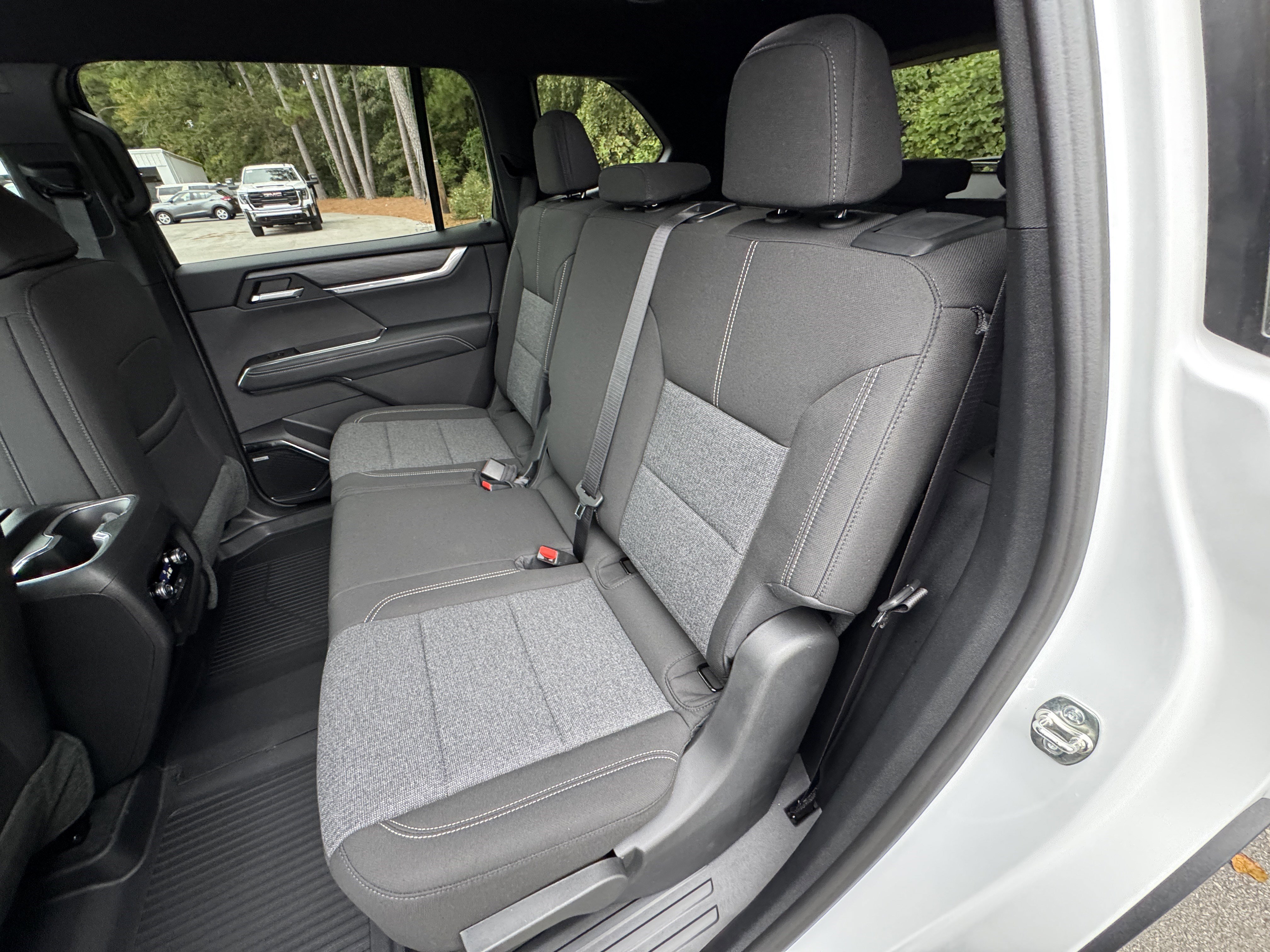 New 2026 GMC Acadia Elevation image 16