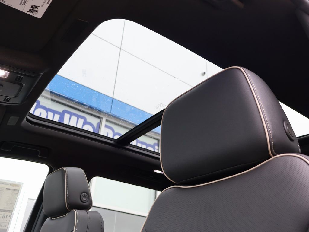 New 2025 Chevrolet Suburban Premier w/ Sun And Tow Package image 25