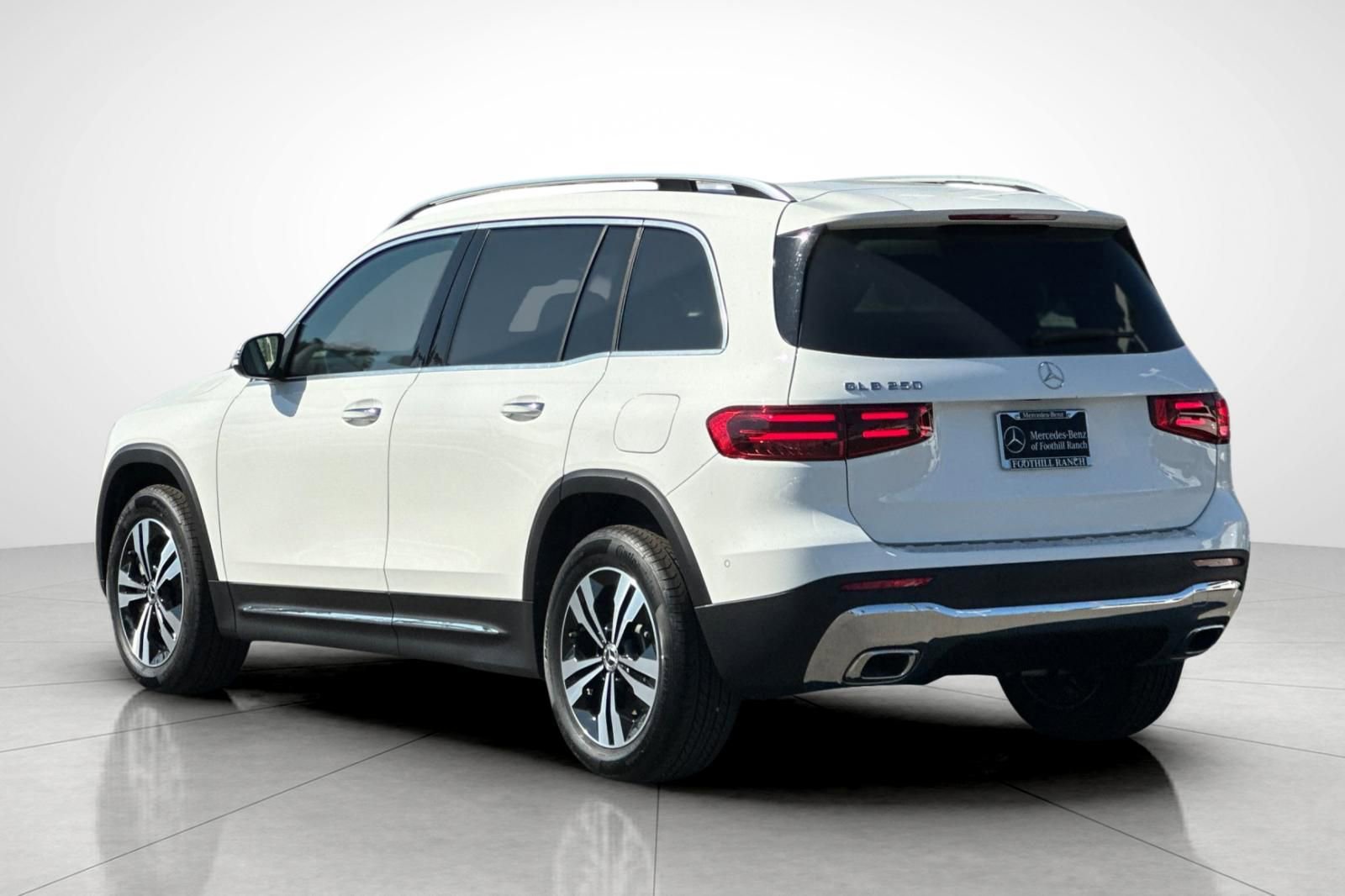 New 2025 Mercedes-Benz GLB 250 image 14