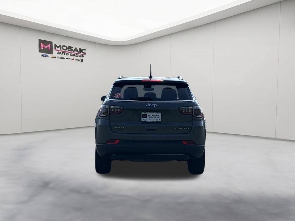 Used 2024 Jeep Compass Limited AWD/4WD image 6