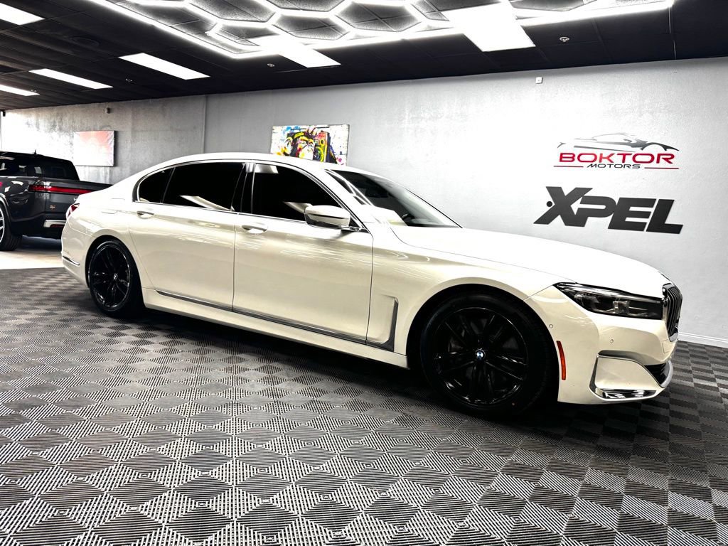 Used 2021 BMW 750i xDrive image 2