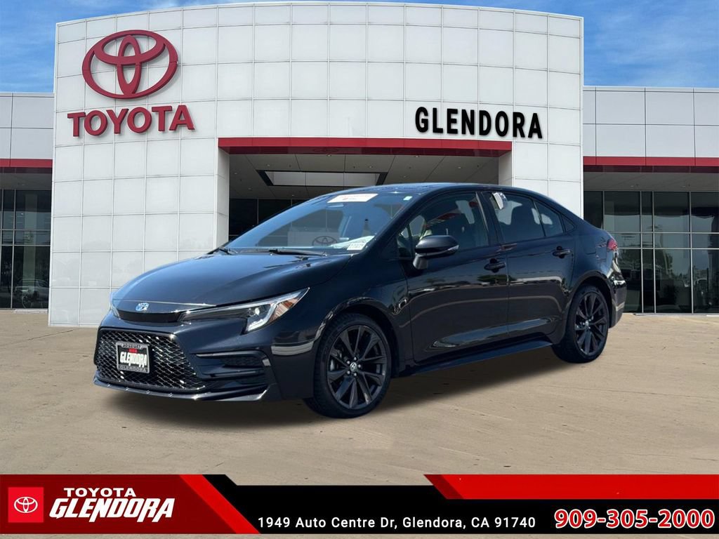 Certified 2024 Toyota Corolla SE w/ SE Package FWD image 5