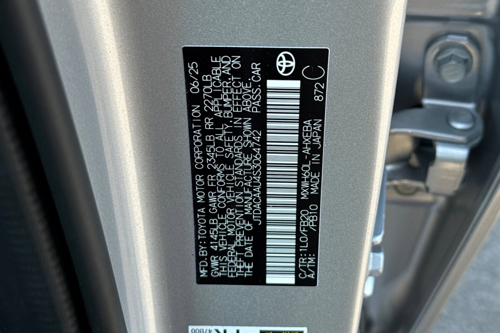 Certified 2025 Toyota Prius LE image 31