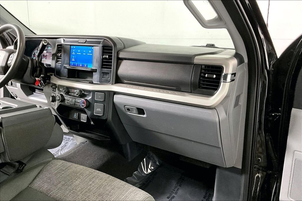 Used 2025 Ford F250 XLT image 16