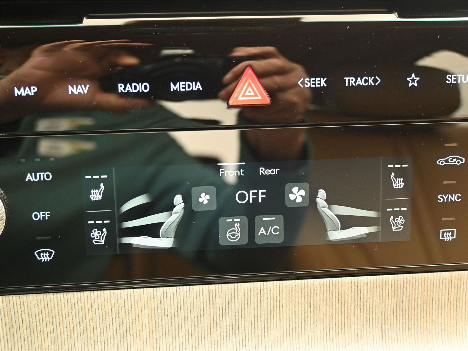 New 2026 Genesis G80 2.5T Advanced image 8