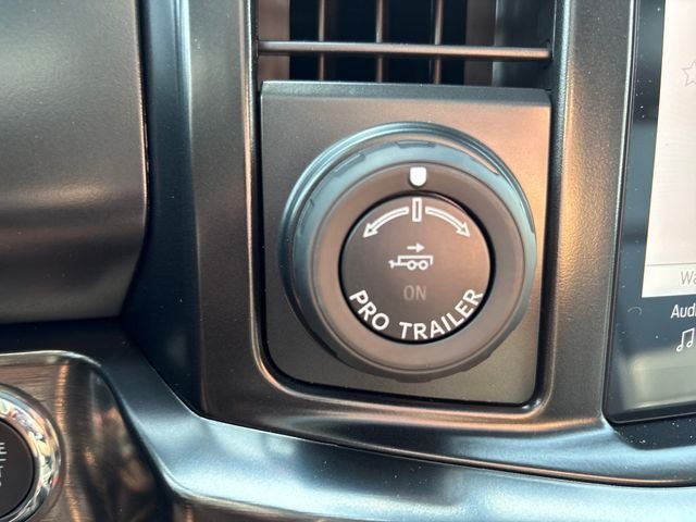New 2026 Ford F250 Lariat w/ Black Appearance Package AWD/4WD image 33