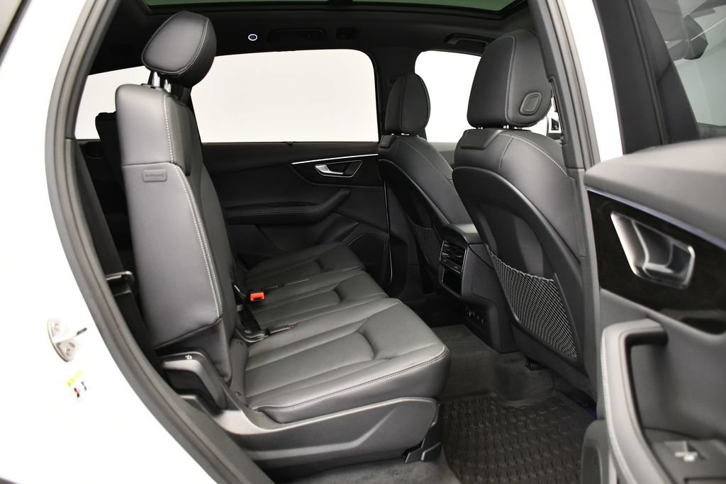 Used 2026 Audi Q7 3.0T Premium Plus w/ Premium Plus Package AWD/4WD image 50