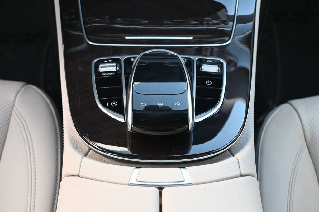 Used 2019 Mercedes-Benz E 300 image 13