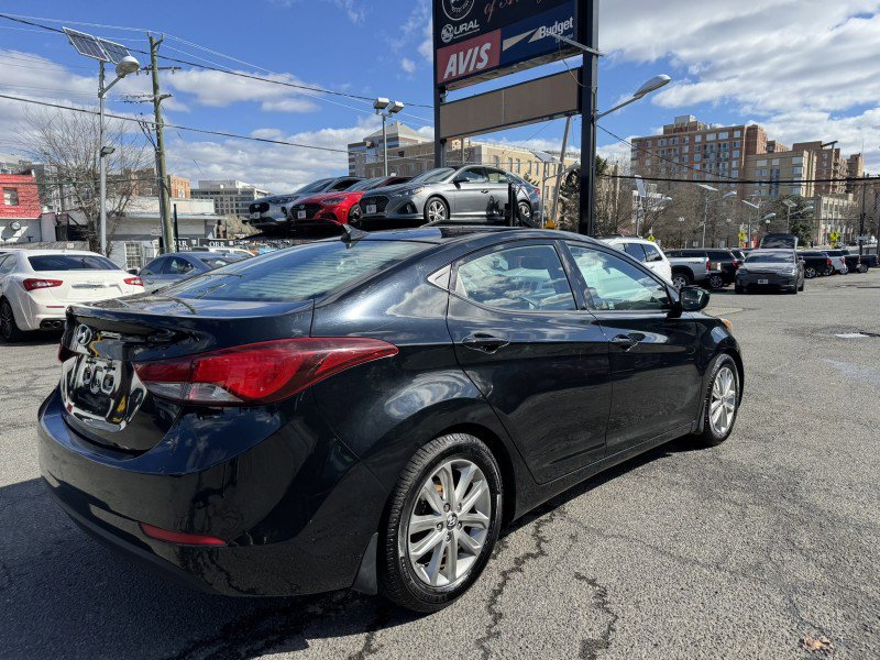 Used 2015 Hyundai Elantra SE w/ Option Group 02 image 5