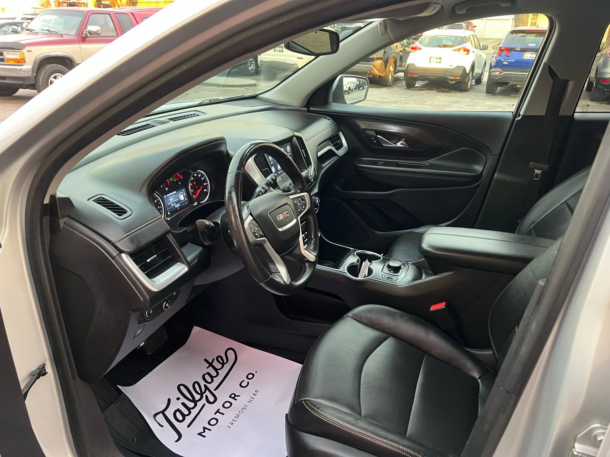 Used 2018 GMC Terrain SLT w/ Preferred Package image 9