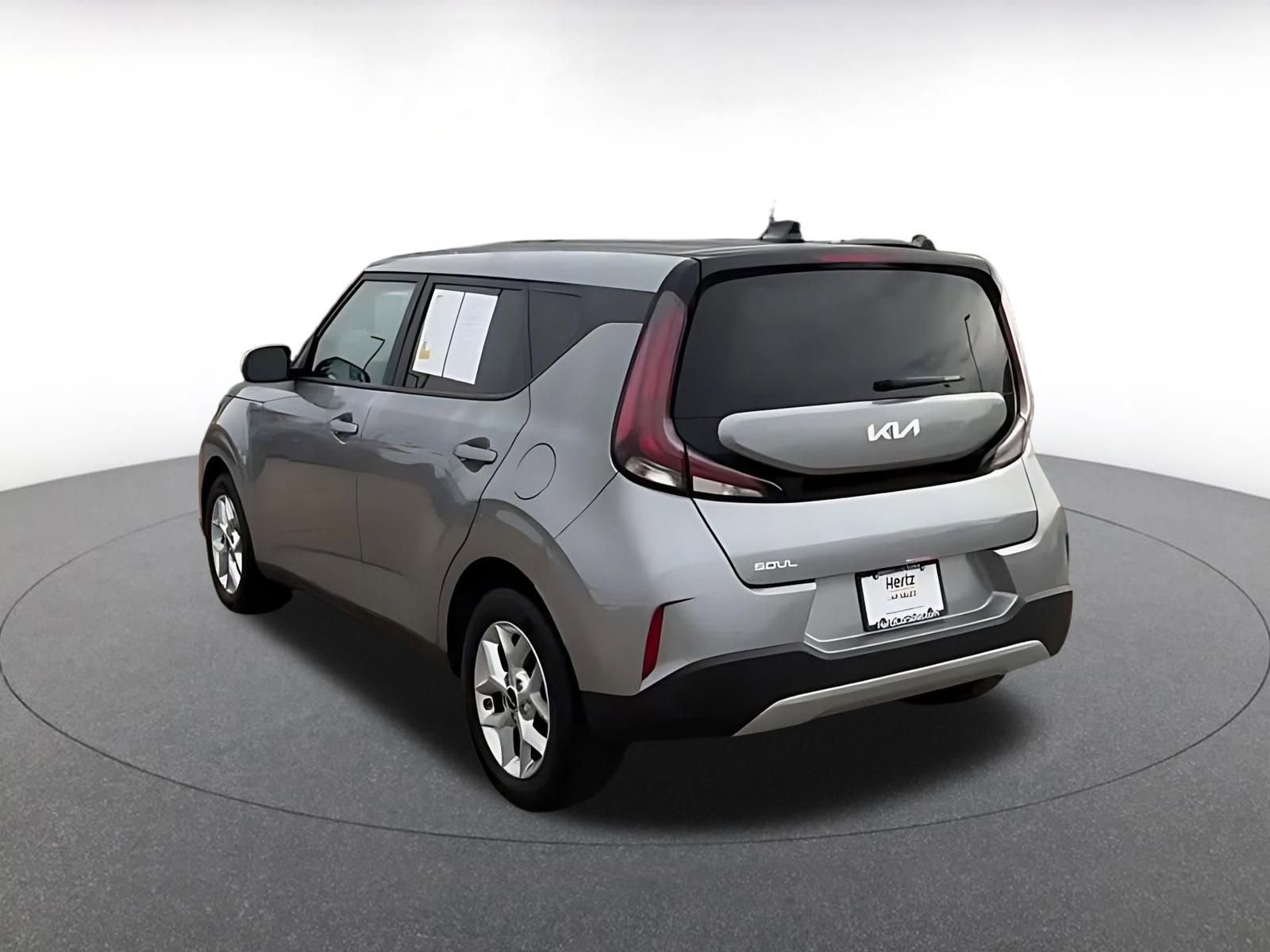 Used 2025 Kia Soul LX w/ LX Technology Package image 11