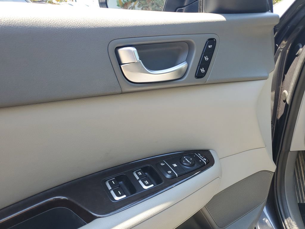 Used 2017 Kia Optima EX FWD image 17