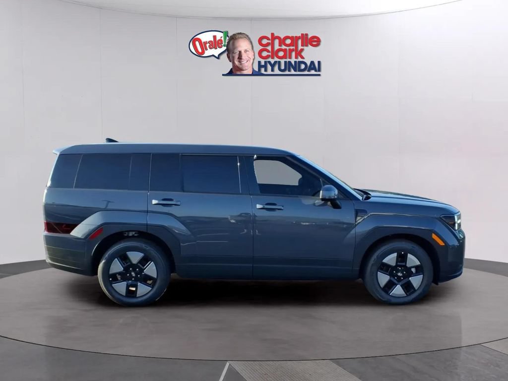 New 2026 Hyundai Santa Fe SE FWD image 6