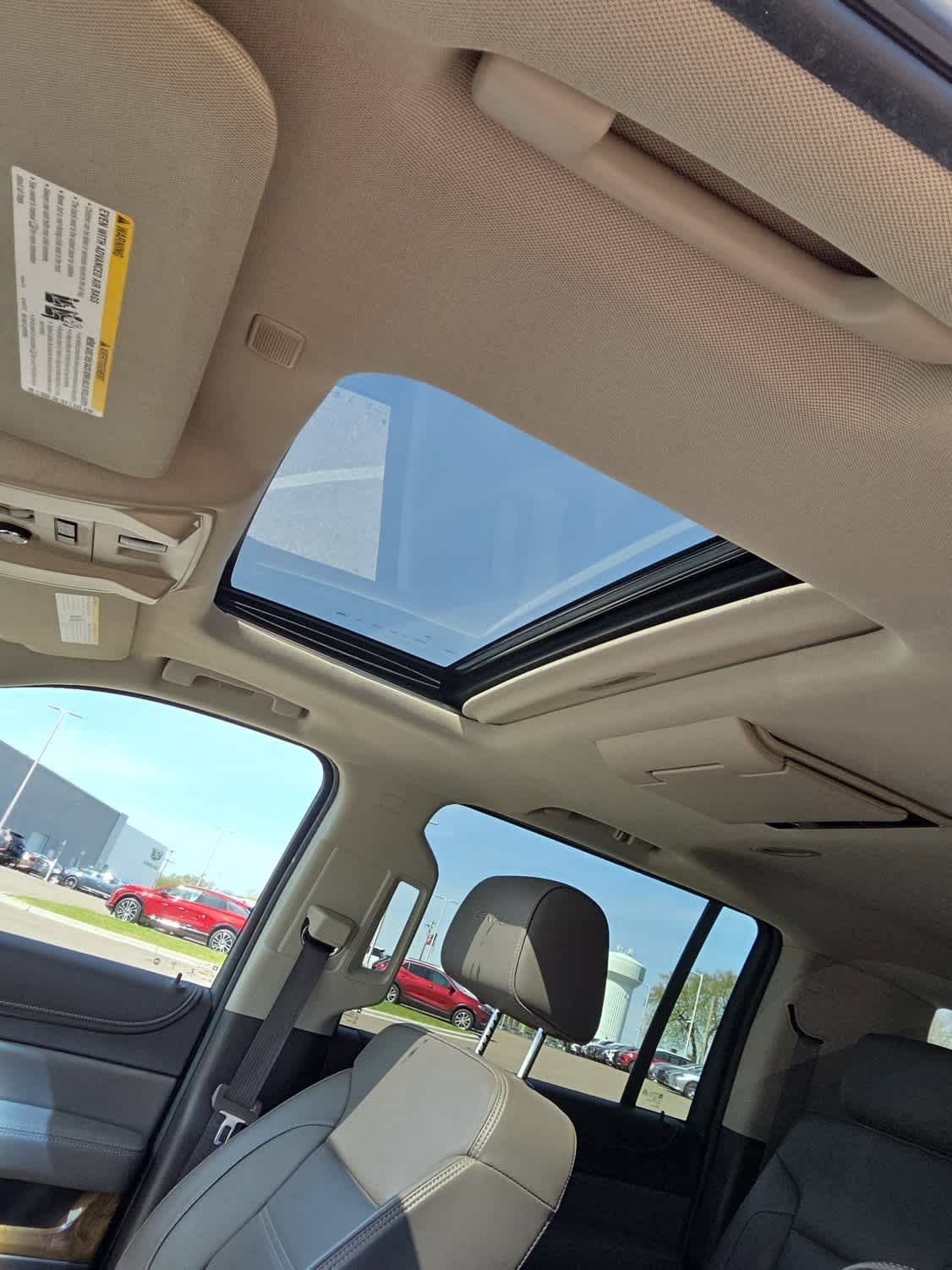 Used 2017 GMC Yukon XL Denali w/ Open Road Package AWD/4WD image 9